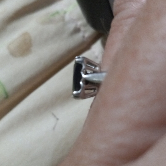 Size 7 black stone ring - Picture 5 of 7